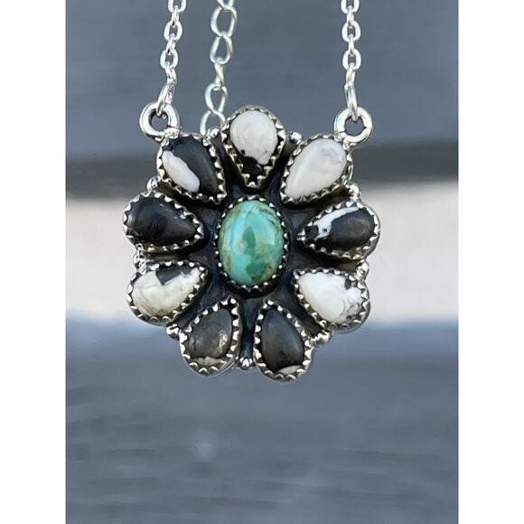 Southwestern Sterling Silver White Buffalo Turquoise Cluster Necklace - Picture 1 of 4